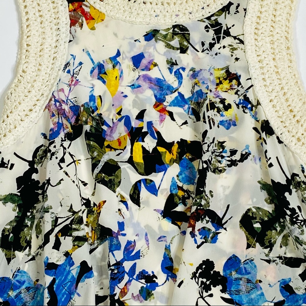 Elizabeth & James Top XS Silk Crochet Boho Floral - Picture 6 of 9